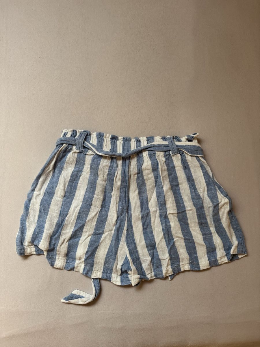 Pantaloni: Short en coton rayé taille M – Usato da Porrentruy venduto da fee_24 1