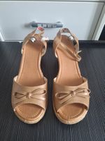 Sommerliche Keilsandalen Gr. 38 Top Zustand!