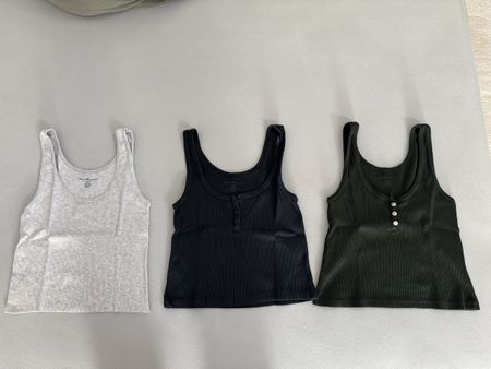 6 x bauchfreie Damenshirts