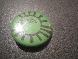 Button Gesicht, grün
