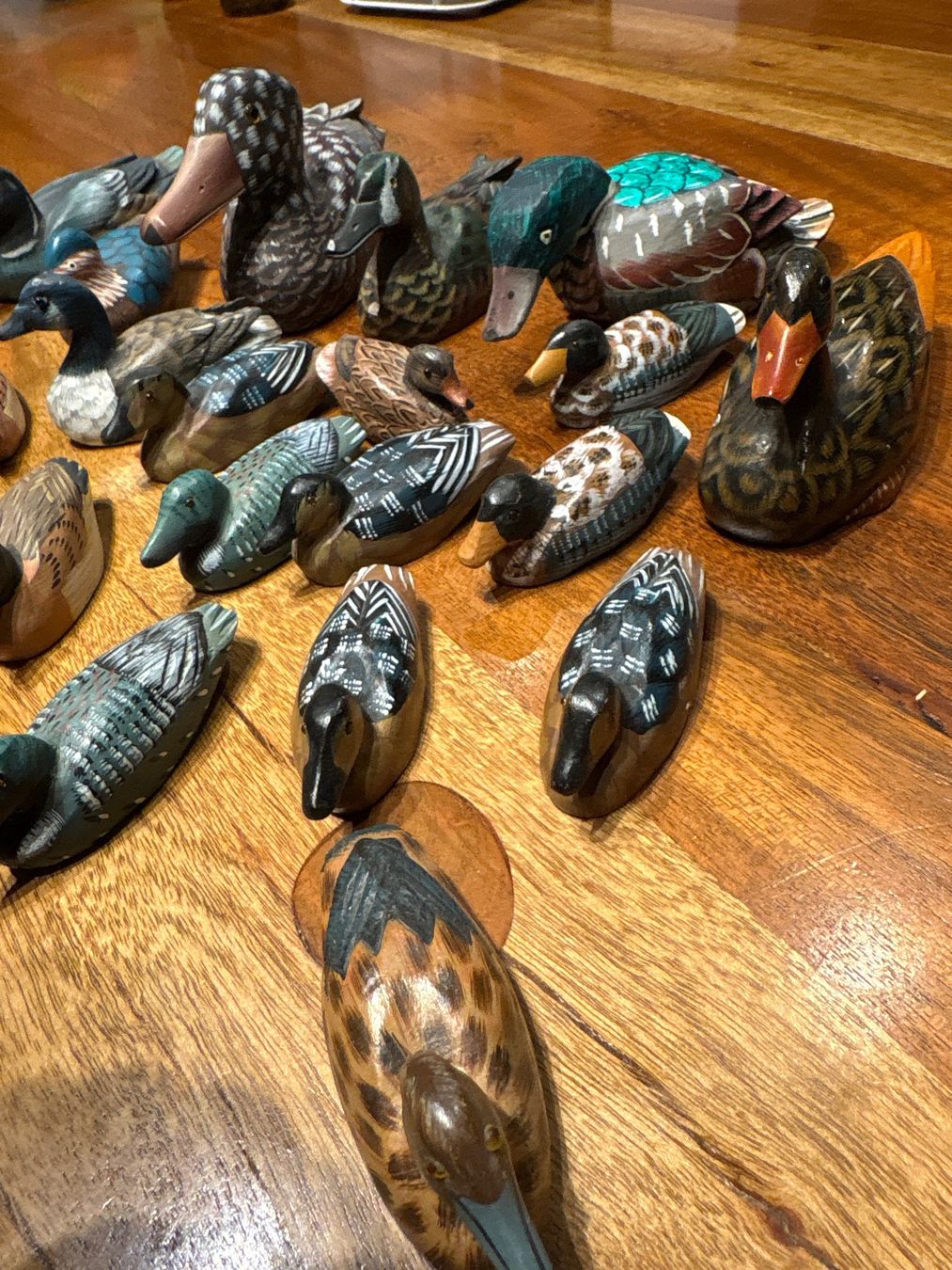 Figuren: Dekorative Enten Holz bemalt – Gebraucht aus Andwil SG von schmei 1