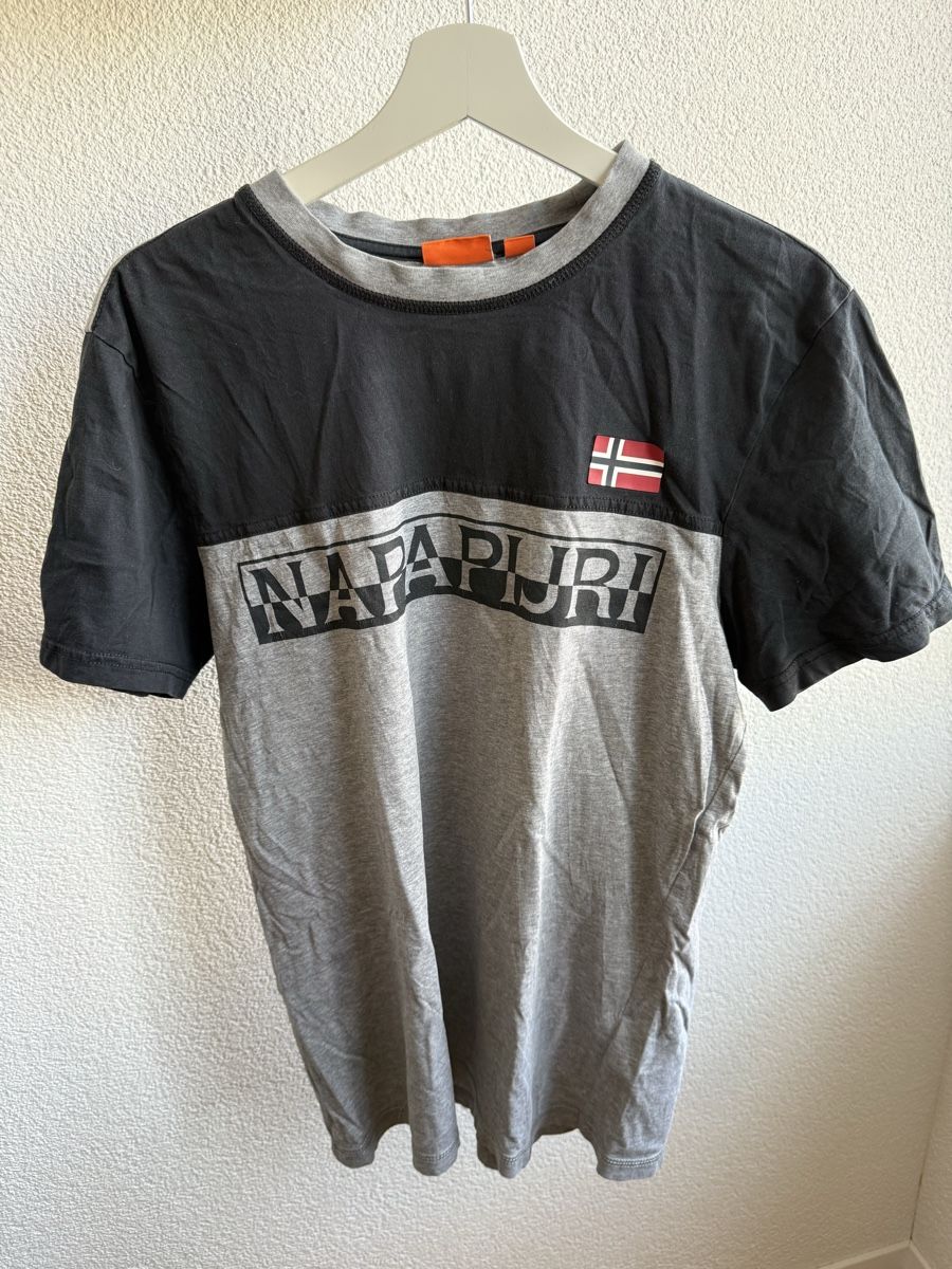 Napapijri T-shirt: Napapijri T-Shirt, Gr. M – Usato da Lyss venduto da Schuschuu.