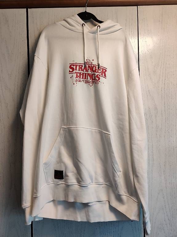 Maglioni & Felpe: Stranger Things Quiksilver Hoodie Grösse Large  – Usato da Hinterforst venduto da Metz69