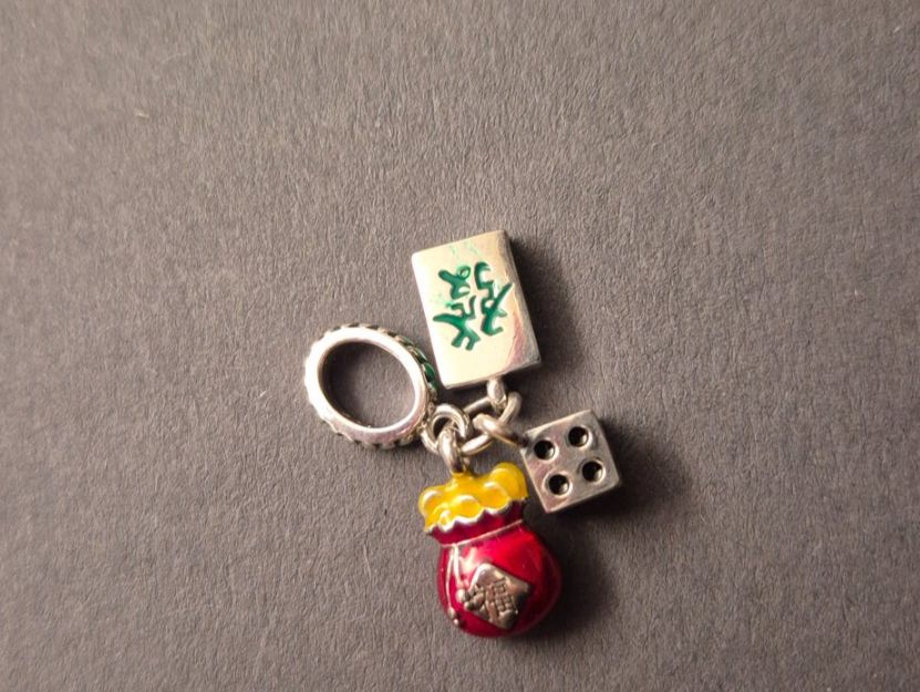 Ciondoli: Silber Charm Mahjong +Garantie – Nuovo (secondo la descrizione) da Rotkreuz venduto da Carbone_Bijou-Shop
