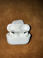 Original Apple AirPods Pro (lightning)