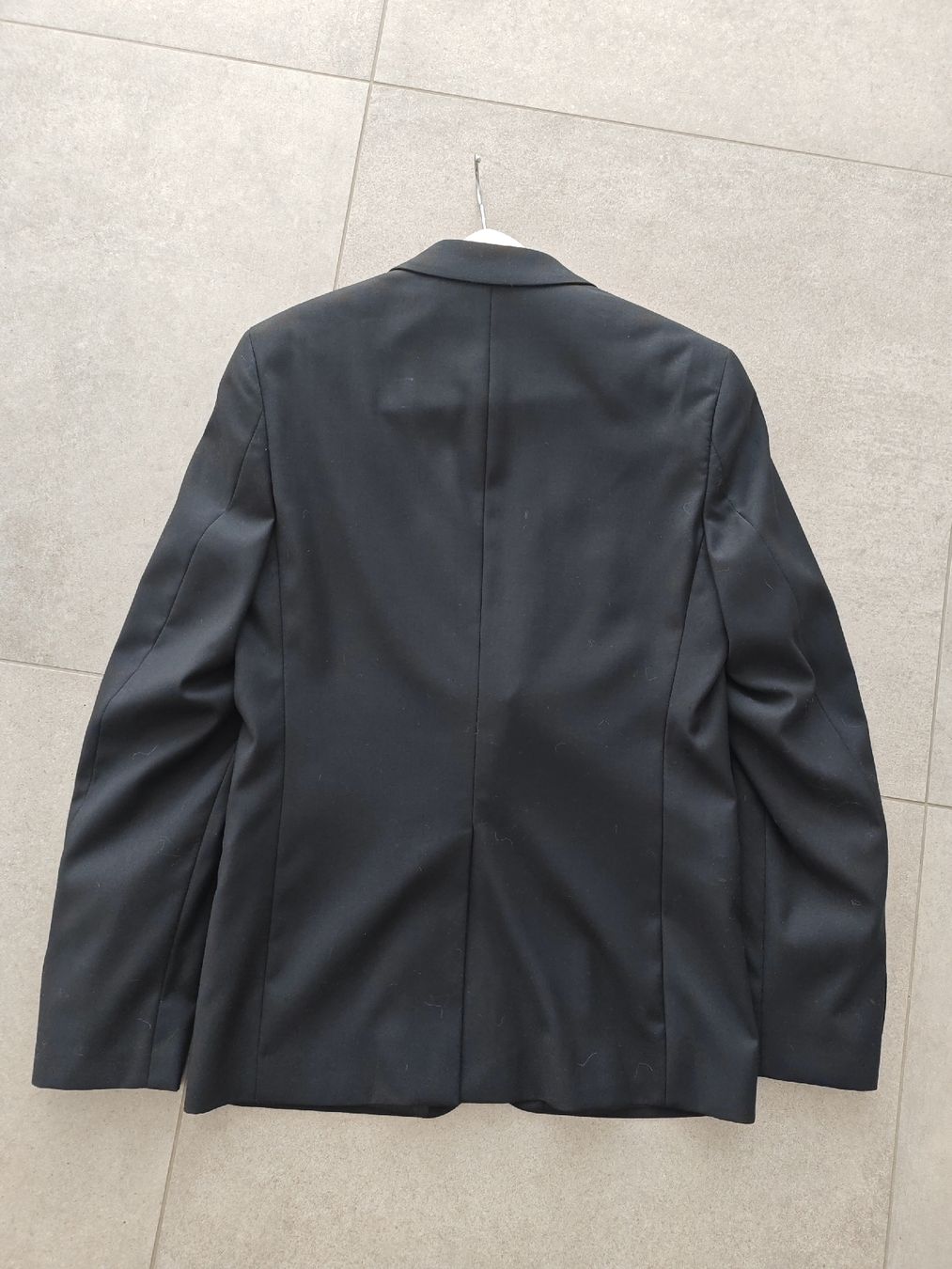 Completi: Costume Taille 48, coupe ajustée – Usato da Longirod venduto da DigiSmart 5