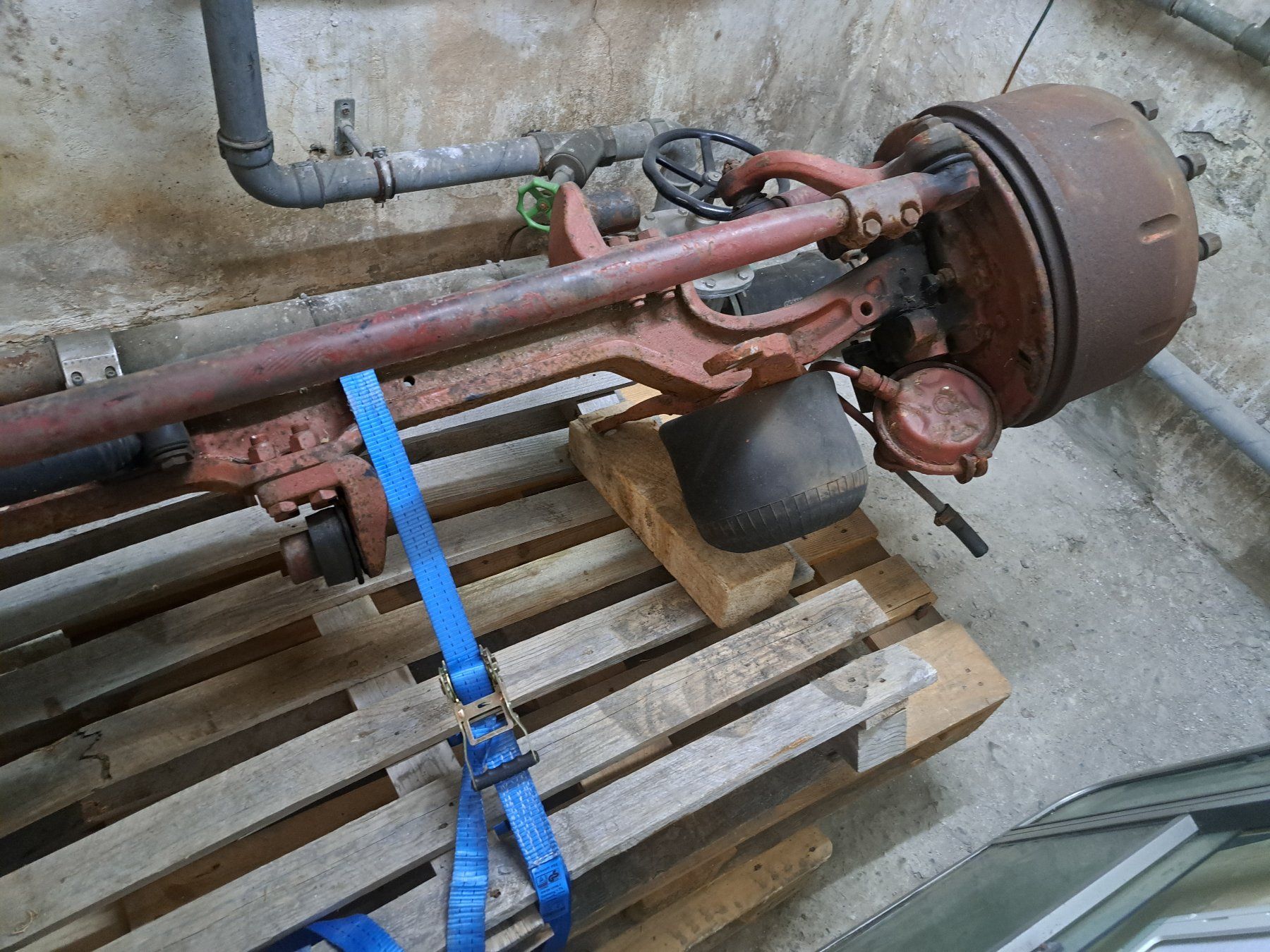 Mercedes-Benz Tutti i ricambio: Lenkachse Mercedes O303 – Usato da Lichtensteig venduto da Chribewa