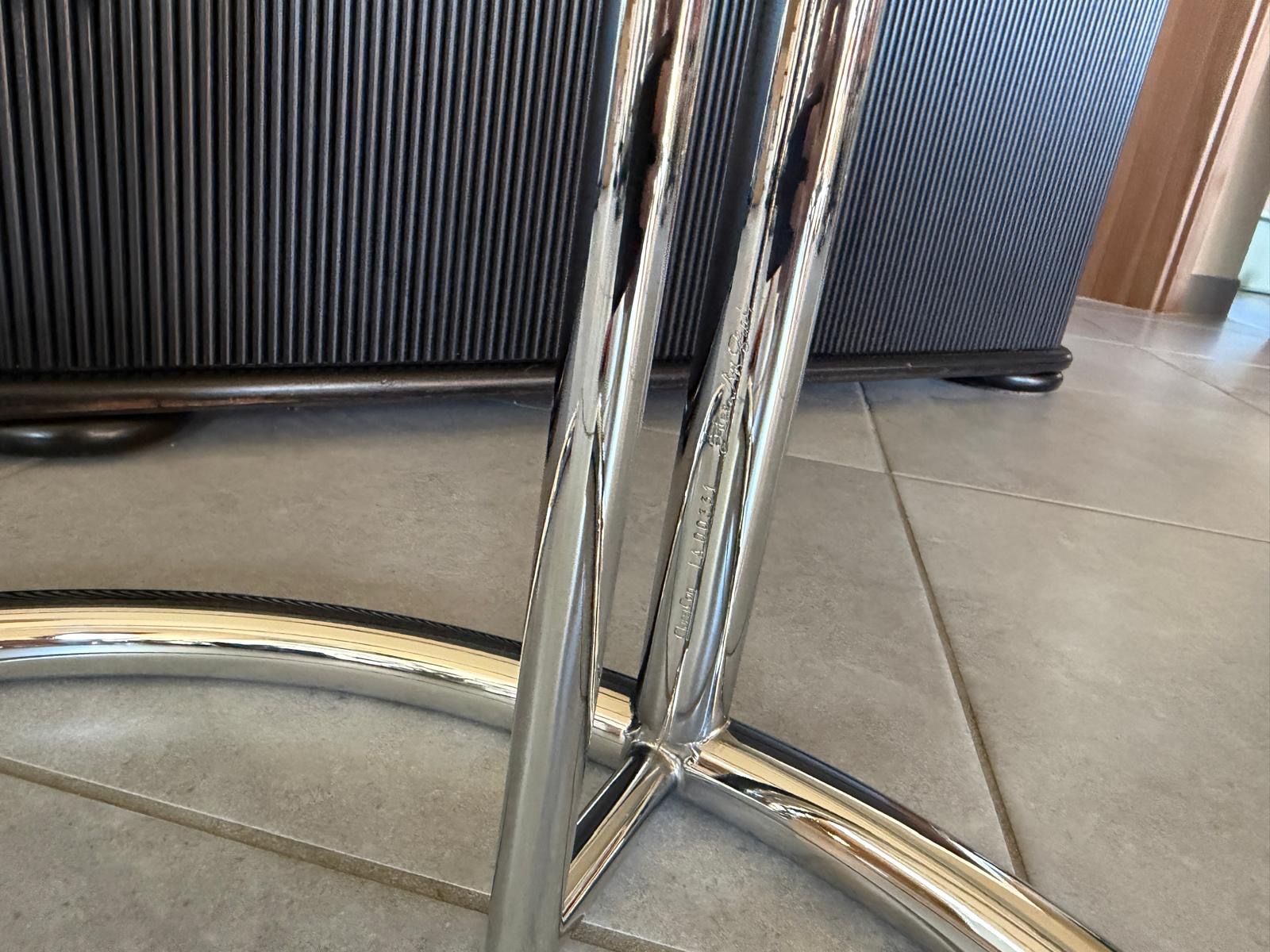 Classicon Tavoli: ClassiCon Adjustable Table E.1027 von Eileen Gray – Usato da Trüllikon venduto da mrs_2lc5 4