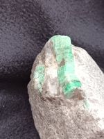 Smaragd auf Matrix, Smaragd Kristall 5x8x3-5cm Emerald raw