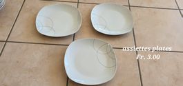 3 assiettes plates