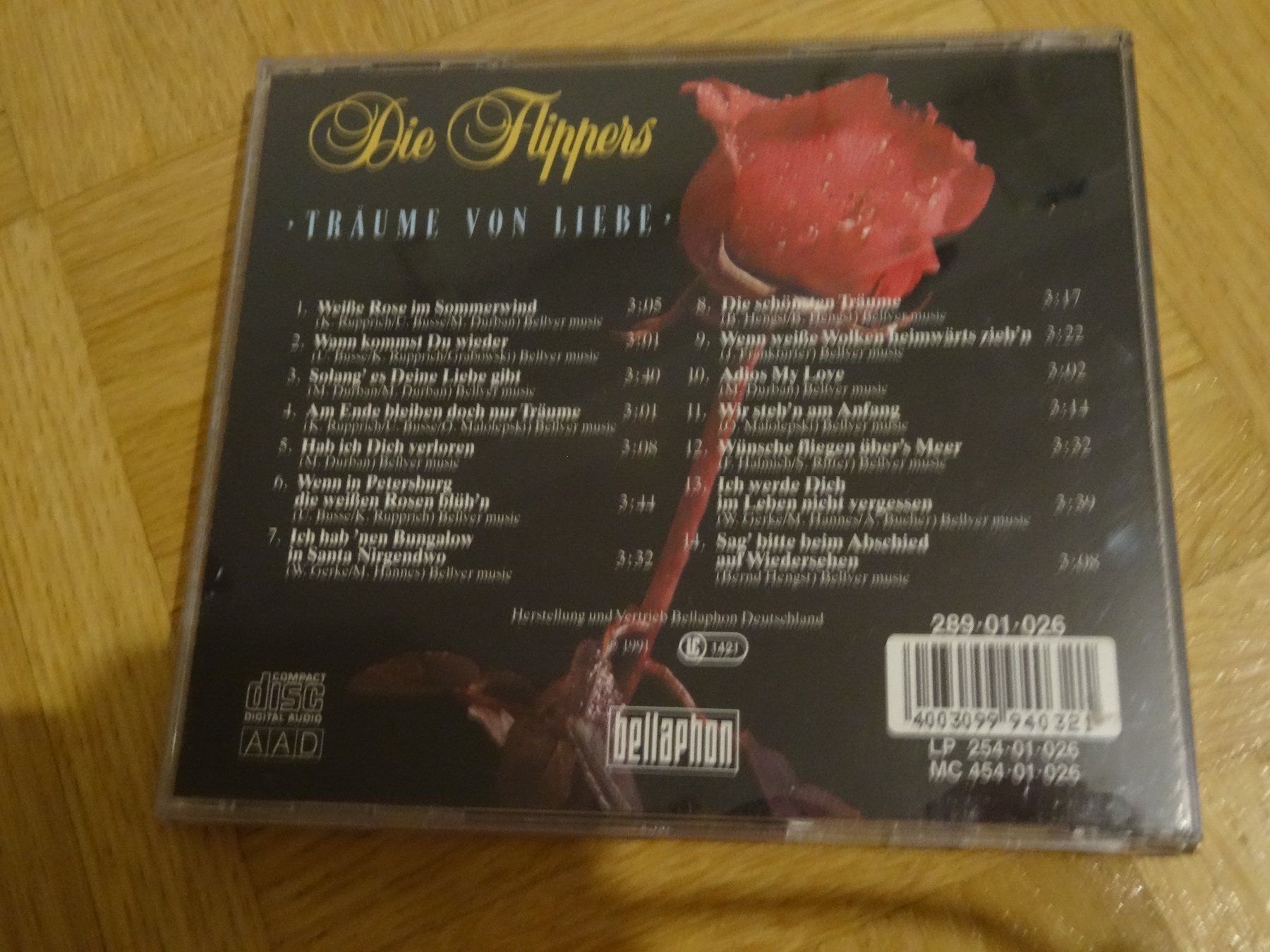 CD: Die Flippers - Träume von Liebe CD – Usato da Olten venduto da Disc-Ausverkauf 1