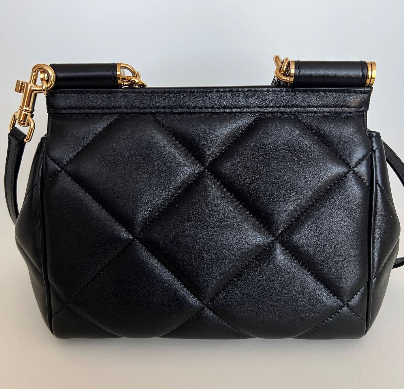 Dolce & Gabbana Borse da donna: Dolce & Gabbana Sicily Handtasche, schwarz – Usato da Bergdietikon venduto da pinkerton13 8