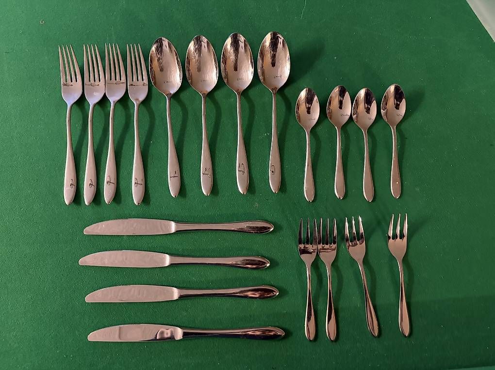 Migros Set di posate: Neues 20-teiliges Besteck-Set – Nuovo (secondo la descrizione) da Lausen venduto da Re4649