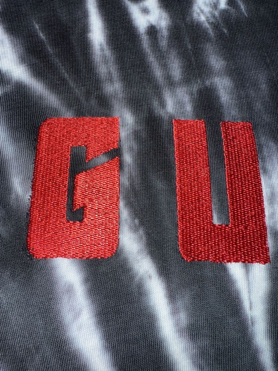 Guess T-shirts: T-shirt Guess taille L – Neuf avec emballage d'origine à Villaz-St-Pierre par dav_w66n 3