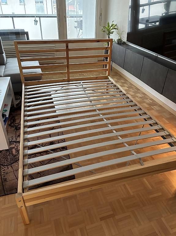 Letti: Bett 140x200 inkl. Lattenrost – Usato da Weinfelden venduto da Etwas.Anderes 1