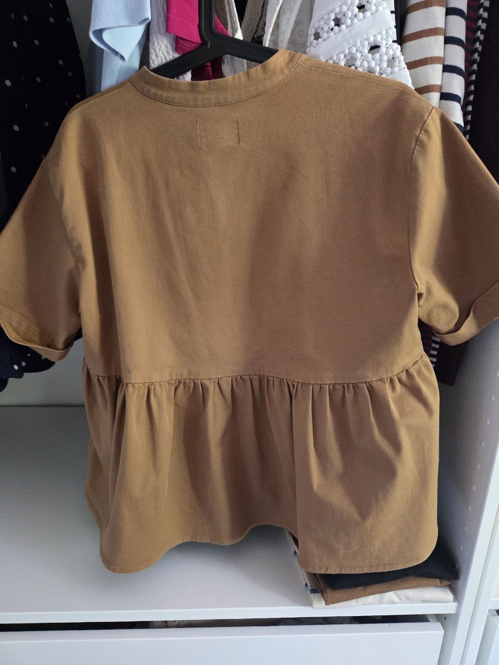 Sezane Top: Blouse Sezane Thésée – Usato da Delémont venduto da mar_5fdc 1