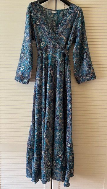 Kleider: Seiden Kleid – Gebraucht aus Zürich von lakili