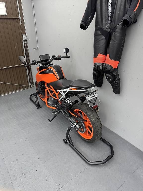 KTM Strada: KTM 390 Duke ABS | A2 35kW | 2020 – Usato da Lausen venduto da D0M0L0 2