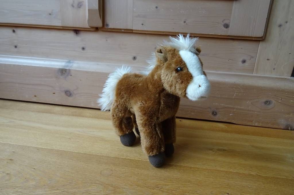 Giocattoli: Plüsch Pferd, 25 cm, neuwertig – Usato da Wetzikon ZH venduto da raegenmoli 1