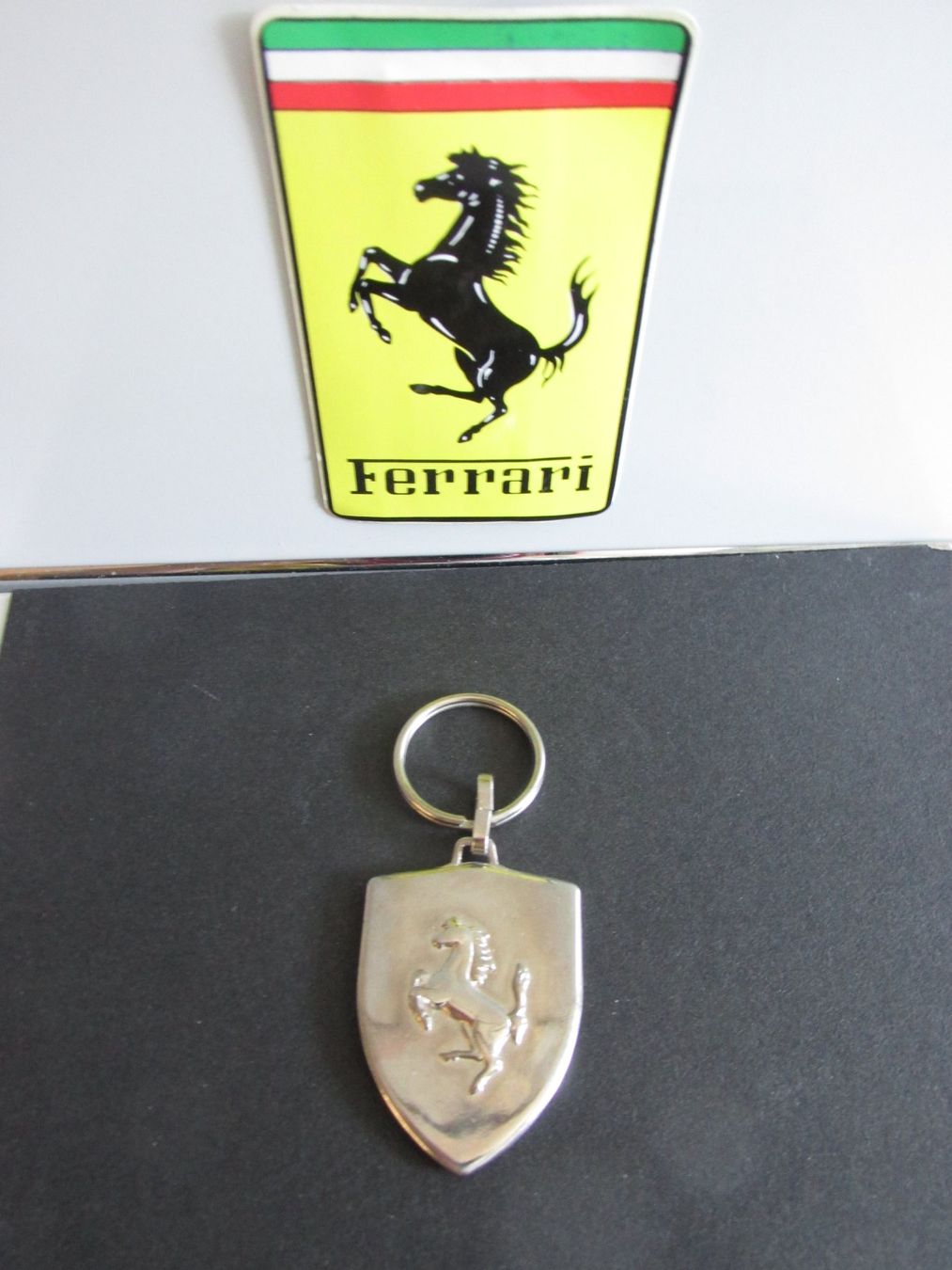 Ferrari Portachiavi: FERRARI Schlüsselanhänger – Nuovo (secondo la descrizione) da Läufelfingen venduto da ferrari1948 1