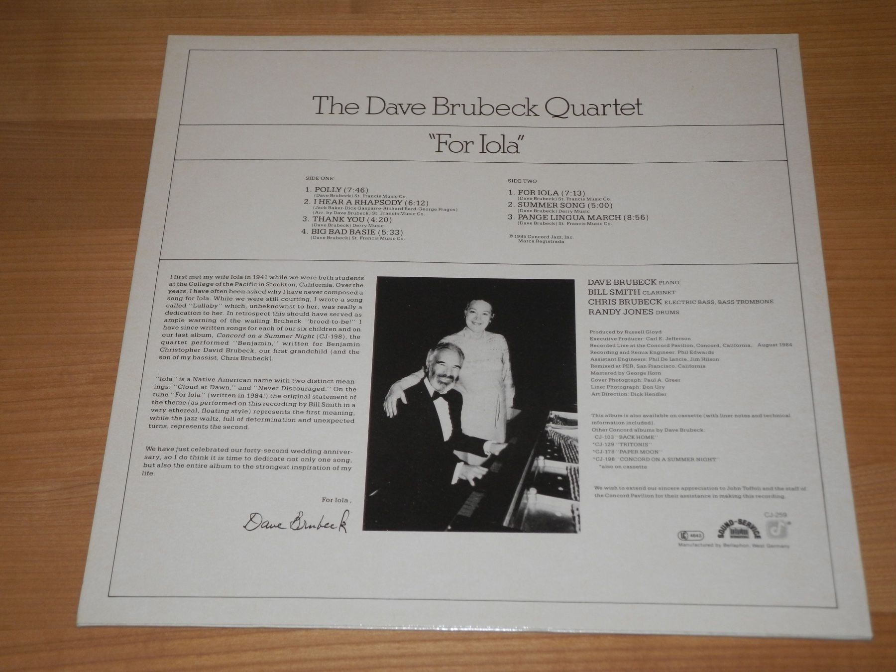 Dischi in vinile: DAVE BRUBECK QUARTET: FOR IOLA - CONCORD JAZZ – Nuovo (secondo la descrizione) da Fahrwangen venduto da Swirl2 1