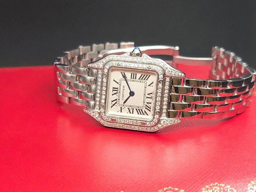 Cartier Uhren: Cartier – Neu und originalverpackt aus La Chaux-de-Fonds von curtitswisswatches 2
