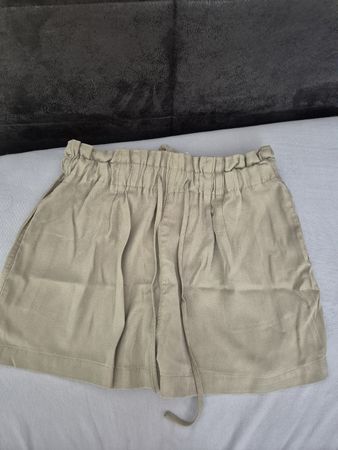 PULL&BEAR Shorts beige Grösse S neu