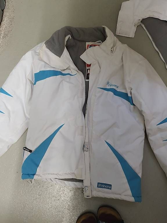 Giacche: Winterjacke – Usato da Waltenschwil venduto da ginola_23 3