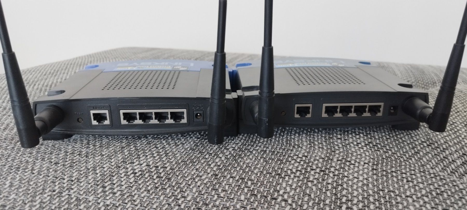 Linksys Modem & Router: 2 router Linksys – WRT54G + WRT54GL – Usato da Bedano venduto da fmilos 5