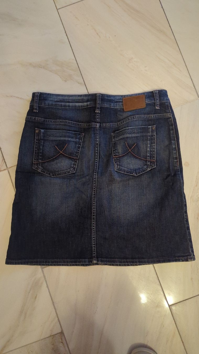 Esprit Gonne: Dunkelblauer Jeansrock Gr. 38, Esprit – Usato da Neuheim venduto da sh0_gbz7 2