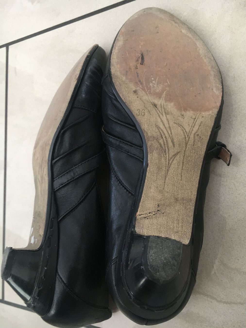 Scarpe da donna: Lederpumps Falten 36 – Usato da Luzern venduto da 2ndchances 3