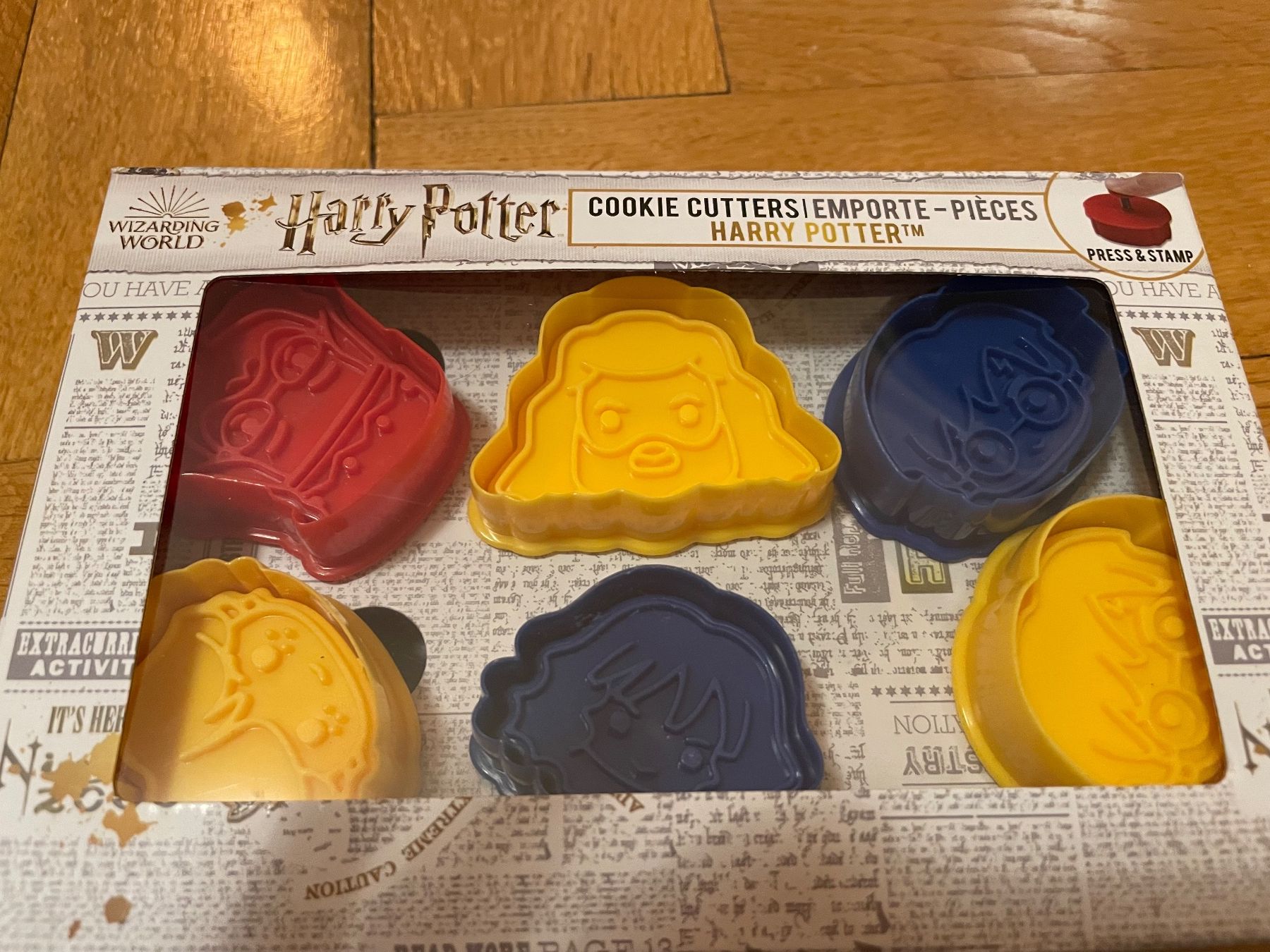 Teglie da forno: 6 Emporte-pièces biscuits Harry Potter – Usato da Lausanne venduto da Elpi2014