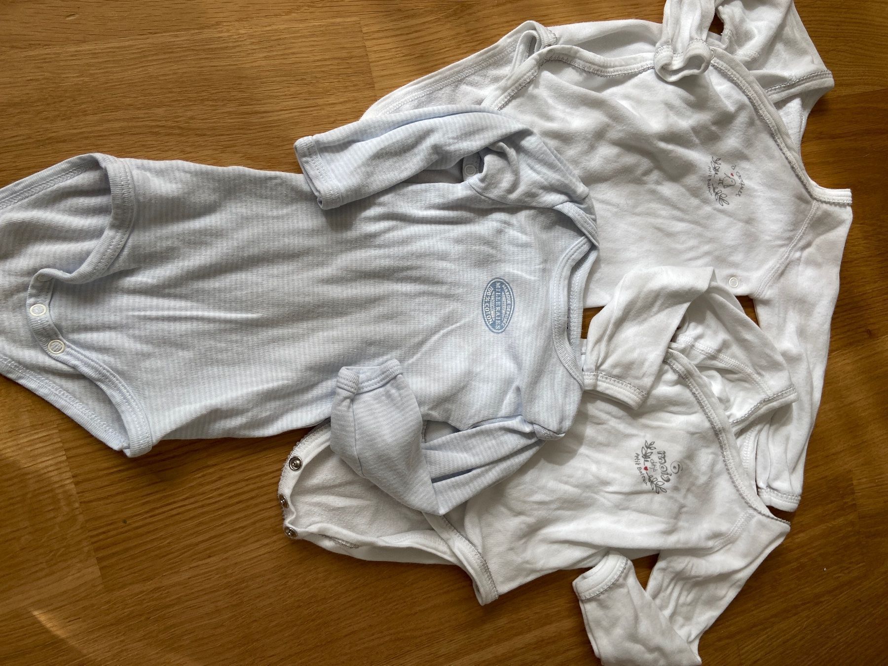 Petit Bateau Biancheria intima: Petit Bateau Langarm Bodies 3St Gr 67 – Usato da Zollikerberg venduto da Boston1981