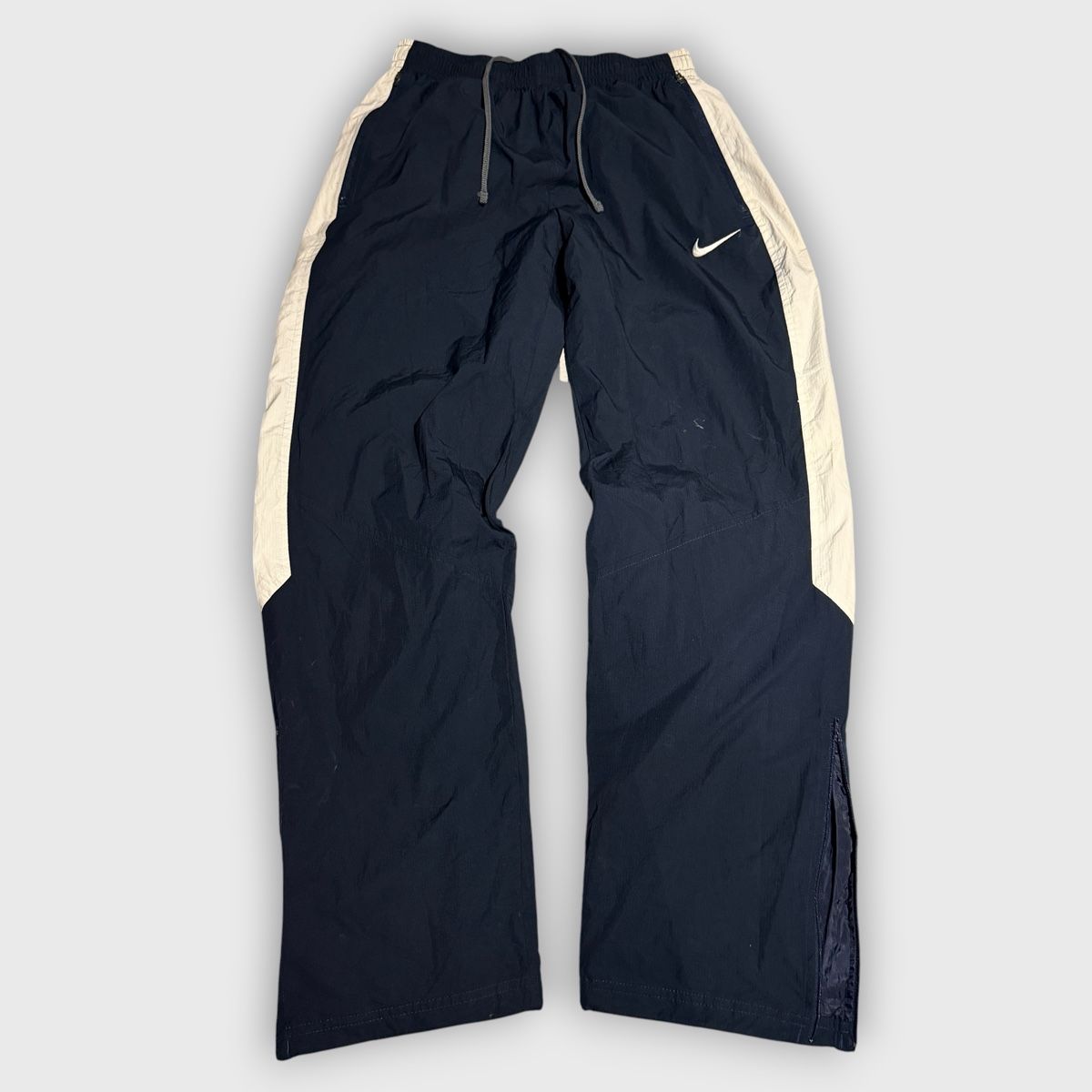 Nike Pantaloni: Nike Track Pants – Difettoso da Thalheim venduto da nelia.mm