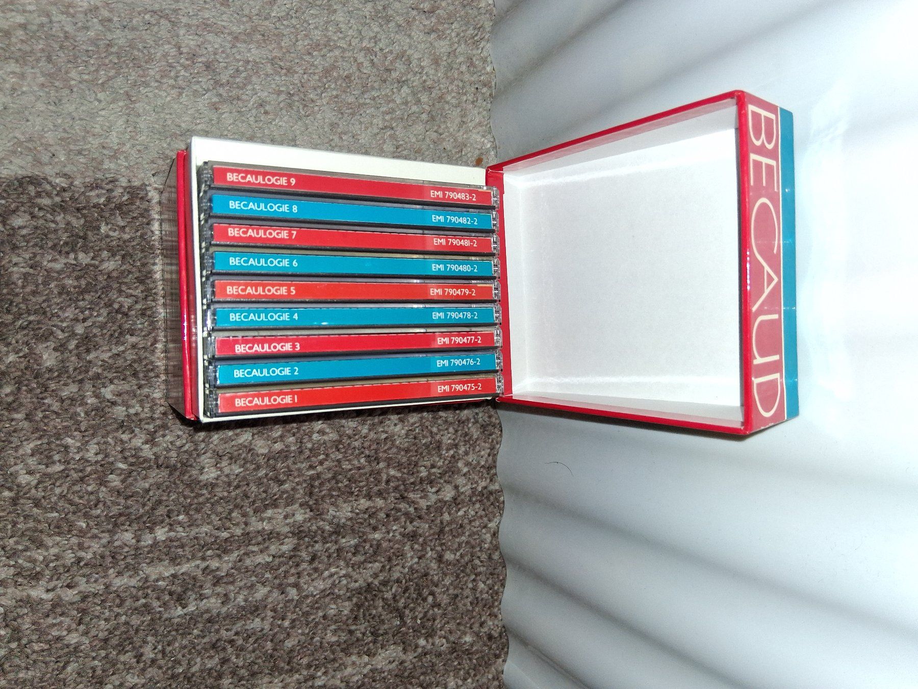 CDs: Coffret Gilbert Bécaud - 9 CD originaux – Gebraucht aus Aigle von Marcagapit 5