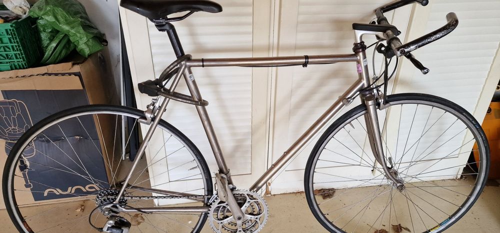 Cadre Vélo Course Vintage – Acier, 52 Cm, Style Campagnolo, Bleu, Fabriqué En France