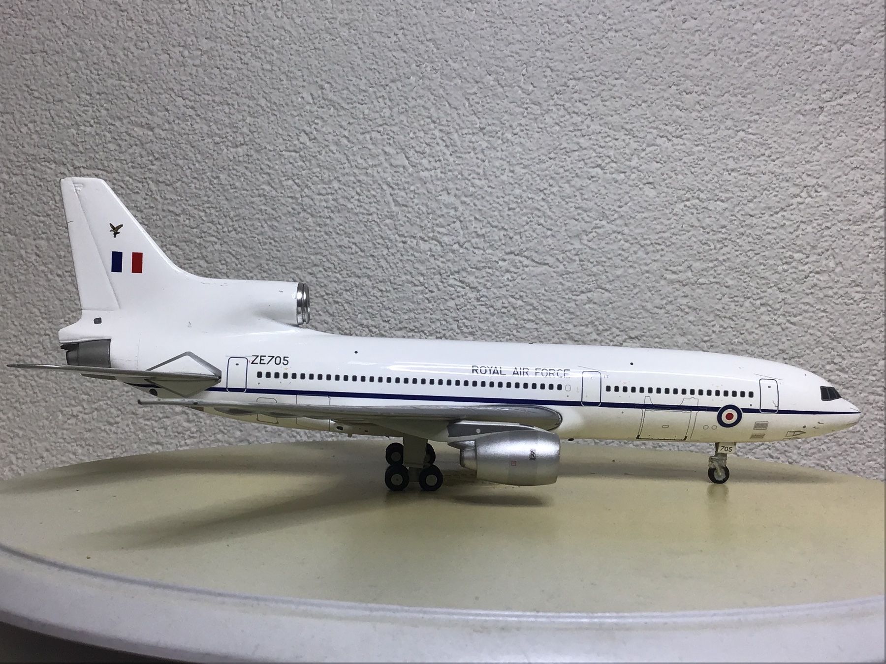 Kit di modellismo & Modellini statici: tristar1:200 metall Geminijet – Difettoso da Männedorf venduto da Modelle-aller-Art 1