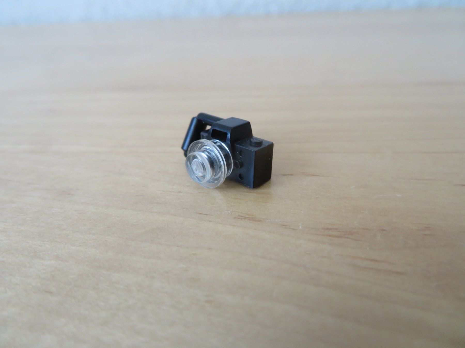 Lego Spielzeuge: LEGO Ergänzung "Koffer + Kamera" – Gebraucht aus Zürich von piroma 3