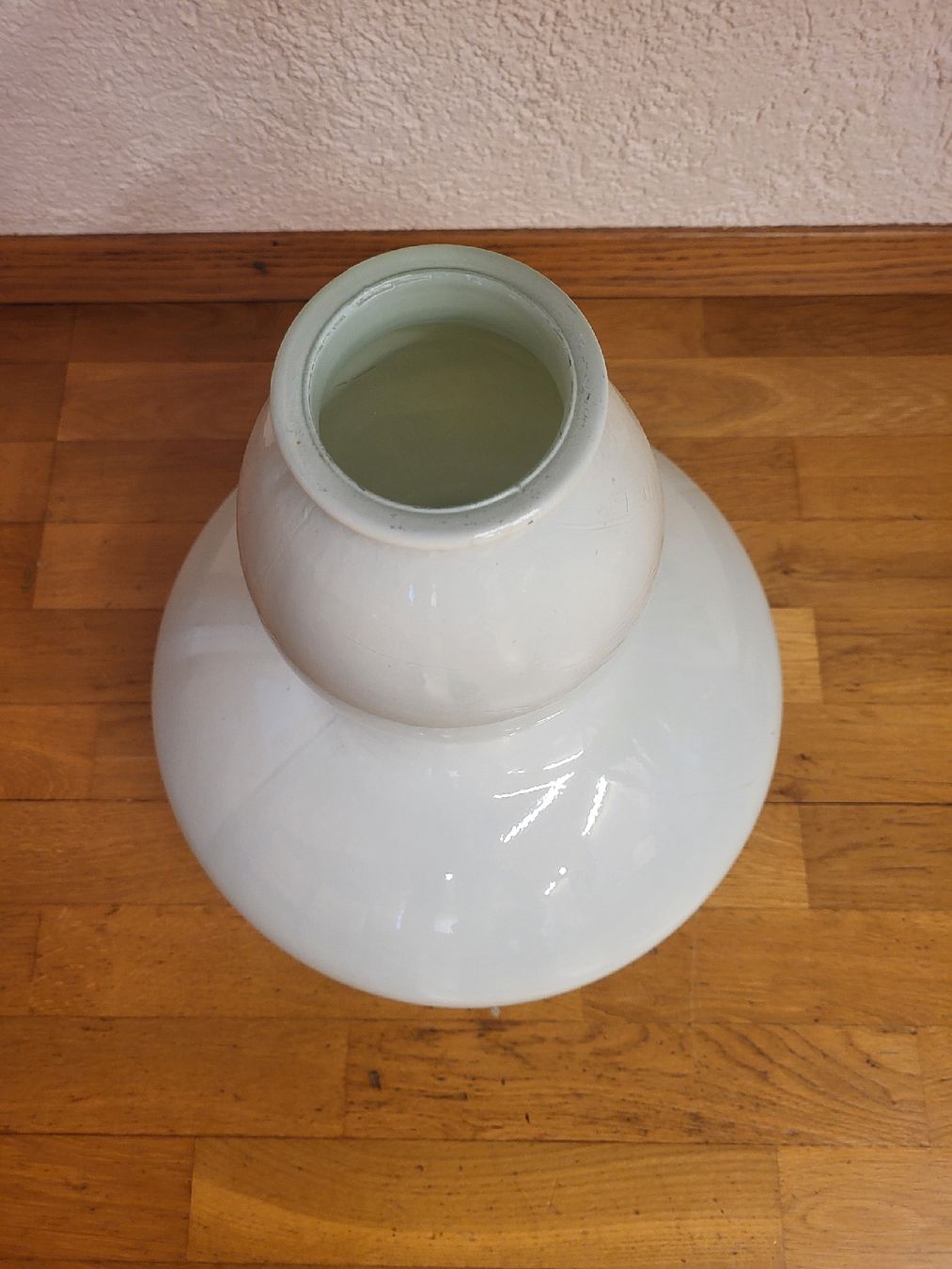 Vase & Récipients: Grosse weisse Vase Doppelbauch-Form – D'occasion à Oberwangen TG par Murmel82 1