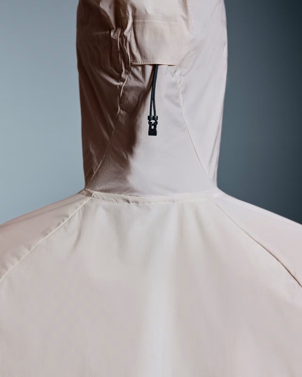 Giacche: Wasserabweisende Laufjacke von ON – Nuovo (secondo la descrizione) da Goldswil venduto da julia_hafner 3