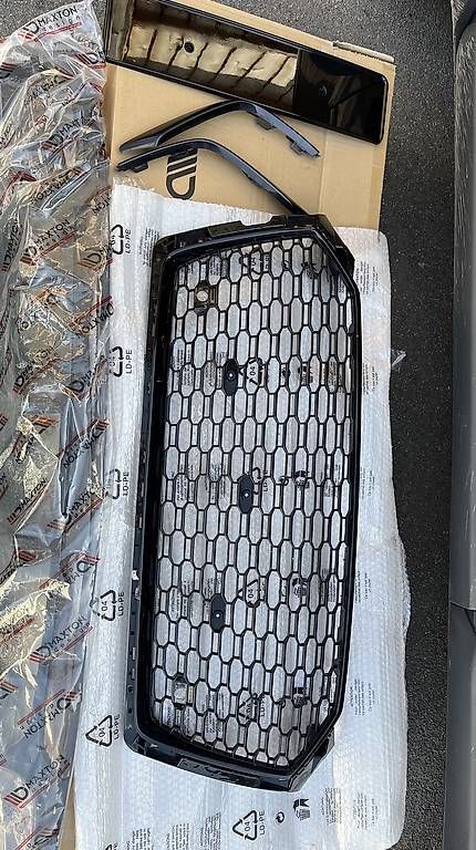 Audi Tutti i ricambio: Audi s5 Wabengrill – Usato da Schiers venduto da Valzeina