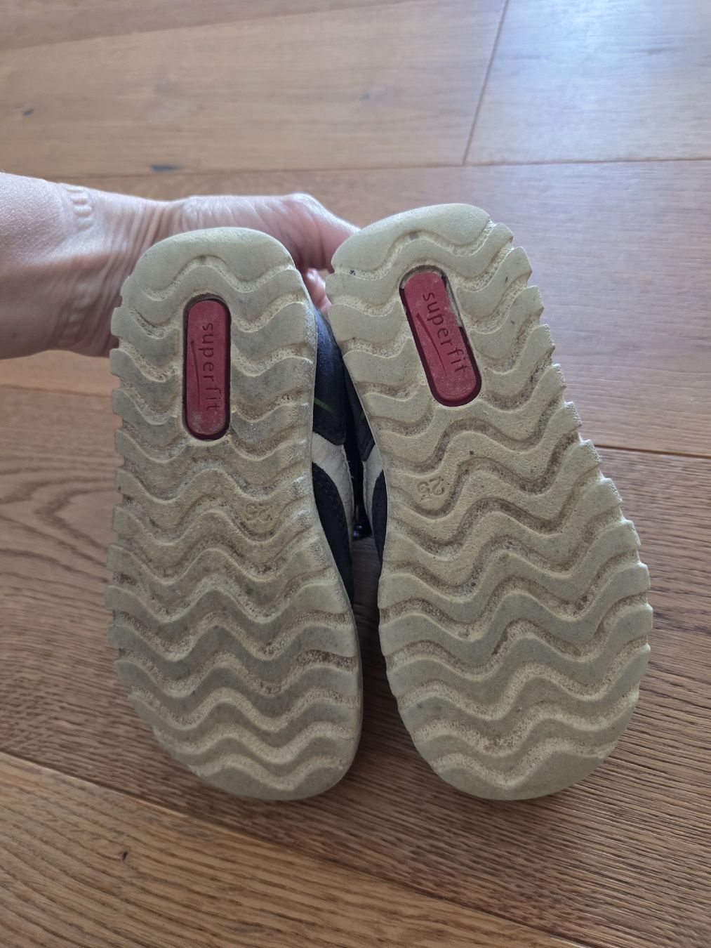 Superfit Scarpe per ragazzi: Superfit Sneakers Grösse 25 – Usato da Olten venduto da mar_zg6p 1