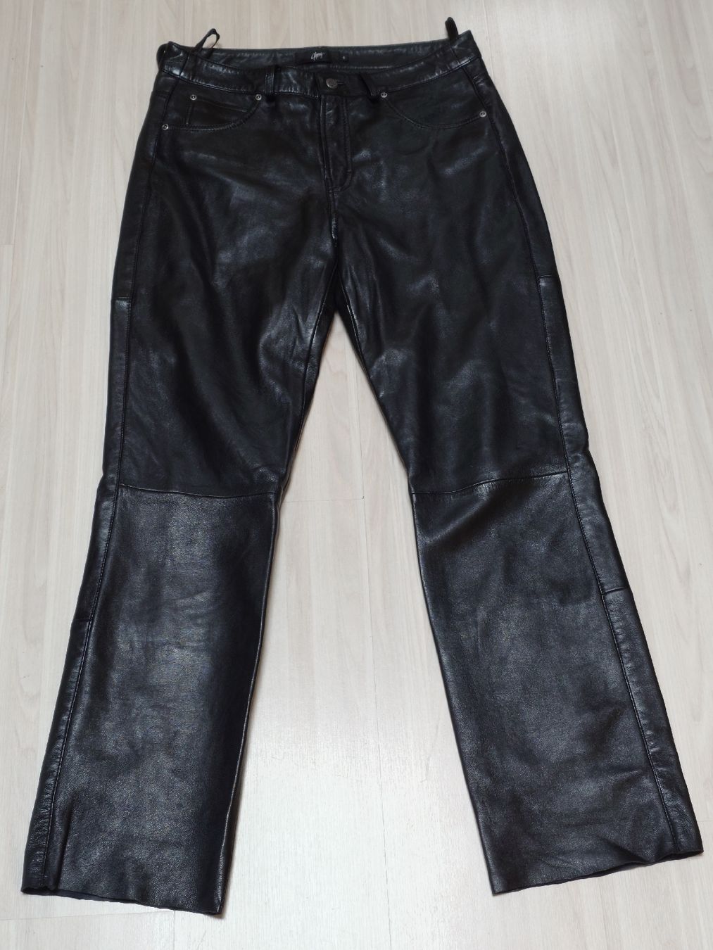 Pantaloni: Neue Lederhose Marke "Gipsy" – Nuovo e nell'imballaggio originale da Romanshorn venduto da rom_7xz5