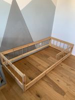 Kinderbett Holz mit Rausfallschutz guter Zustand