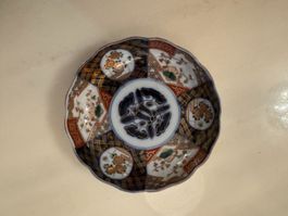 Japanische Imari-Porzellanschale aus dem 19. Jahrhundert