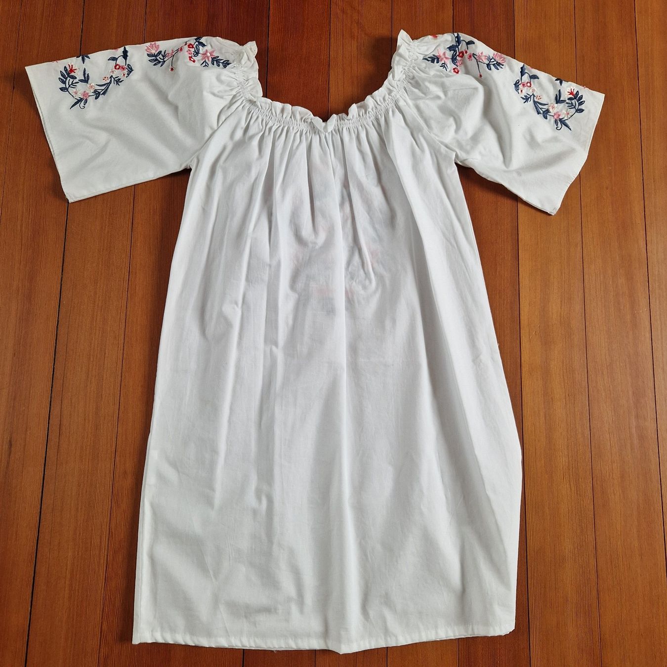 Robes: Weisses Kleid von AMISU Gr 36 – D'occasion à Muttenz par bebbi523 2