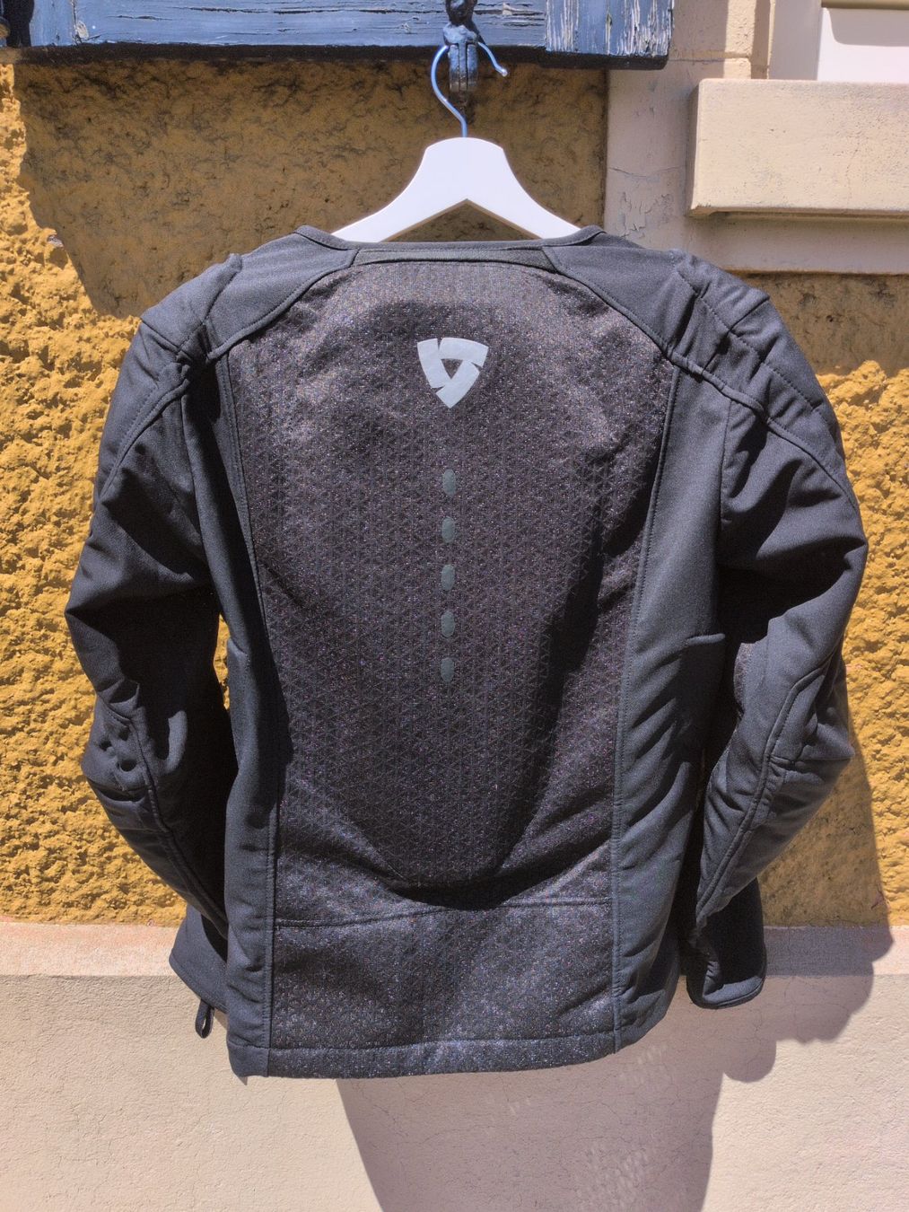 Giacche: Revit Nucleus Mesh Protektorenjacke (M) – Usato da Rüfenacht BE venduto da swalin 1