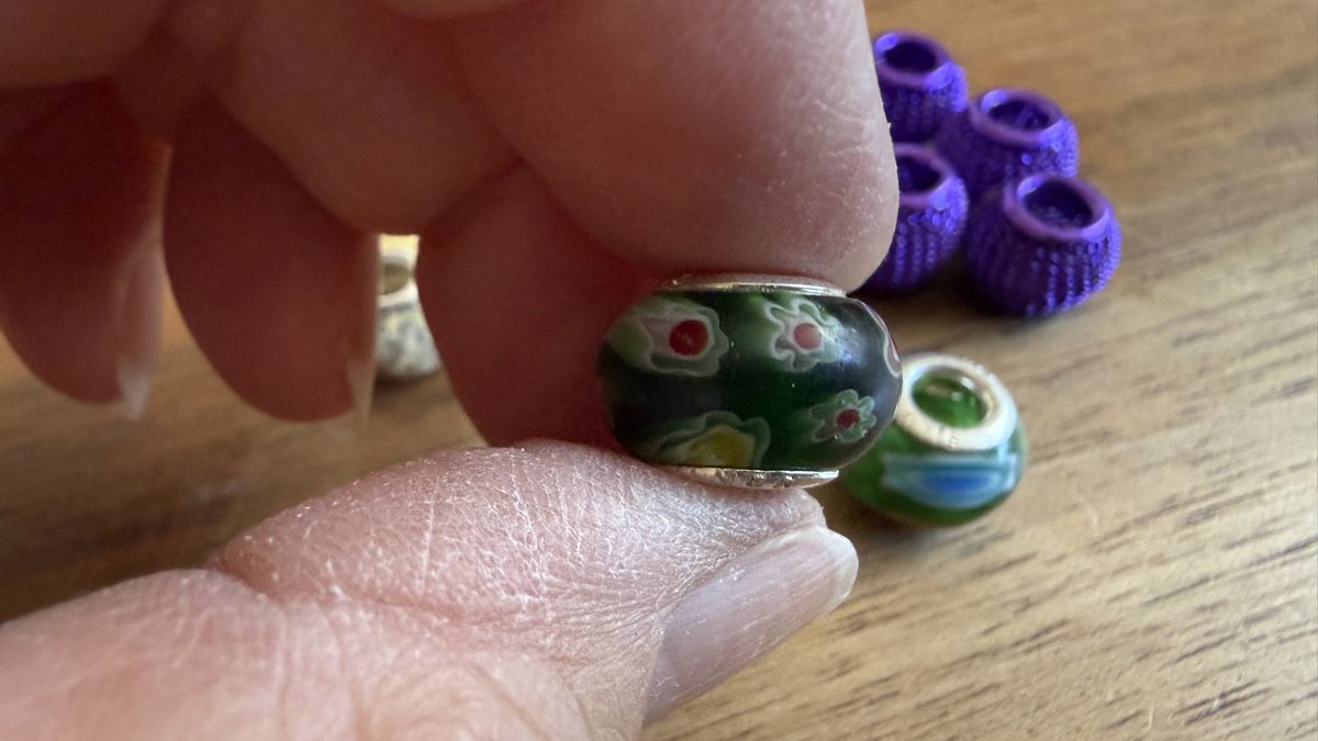 Ciondoli: 9 Stück charms, bunte Farben – Nuovo e nell'imballaggio originale da Ebikon venduto da Leonidas2 3