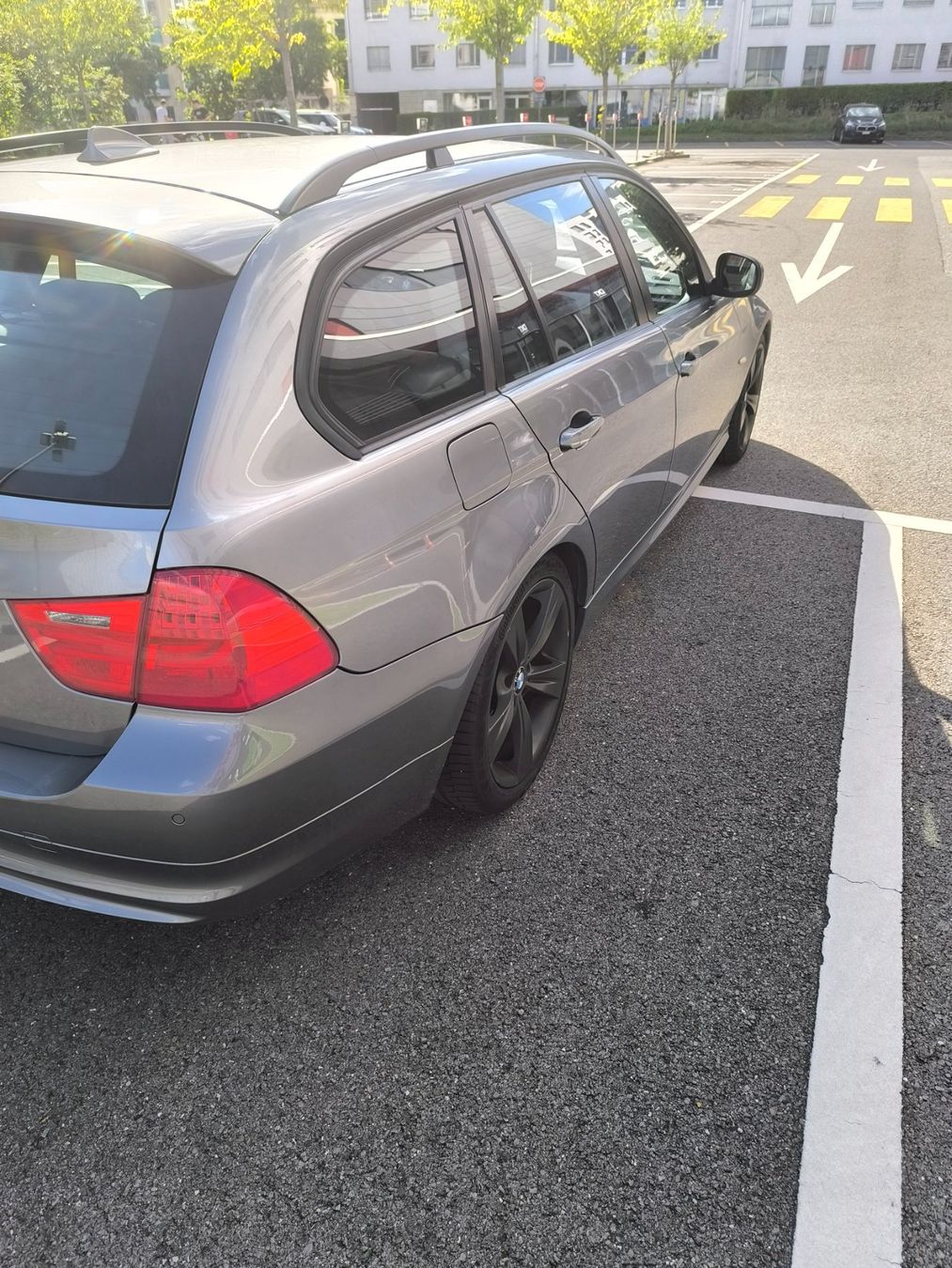 BMW Automobili: BMW 320d E91 LCI Diesel – Usato da Bernex venduto da Gogeid040276 3