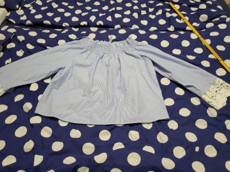 Bluse mit spitzen an den ärmeln gr 46